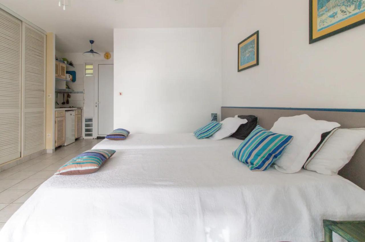 Un Pied-A-Terre Face A La Marina Lägenhet Le Marin Exteriör bild