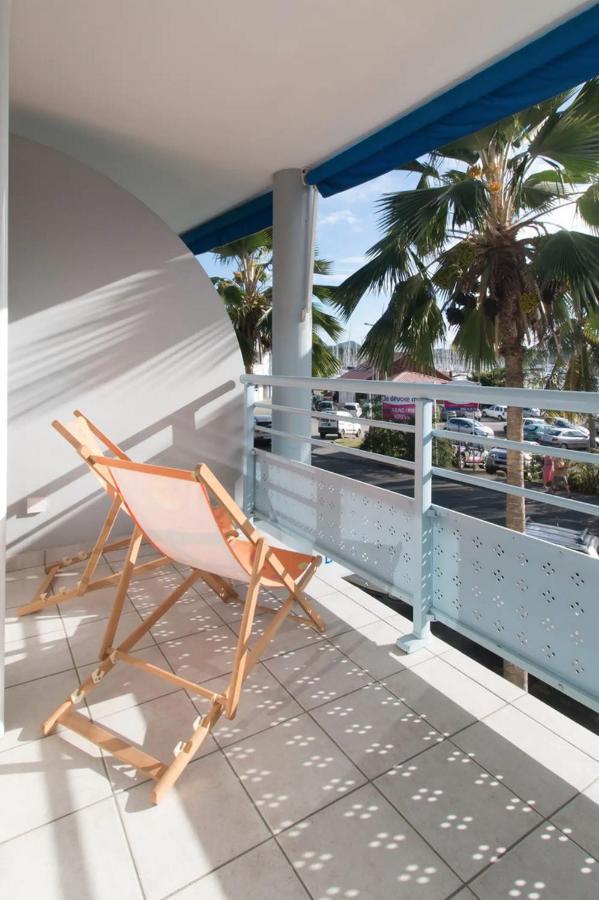 Un Pied-A-Terre Face A La Marina Lägenhet Le Marin Exteriör bild
